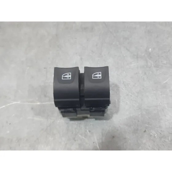 Mando Elevalunas Delantero Izquierdo para Dacia Sandero Iii