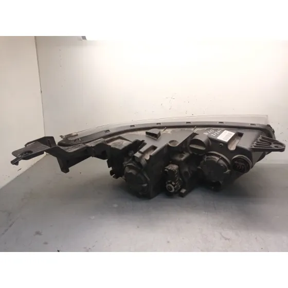 Faro Izquierdo para Ssangyong Tivoli
