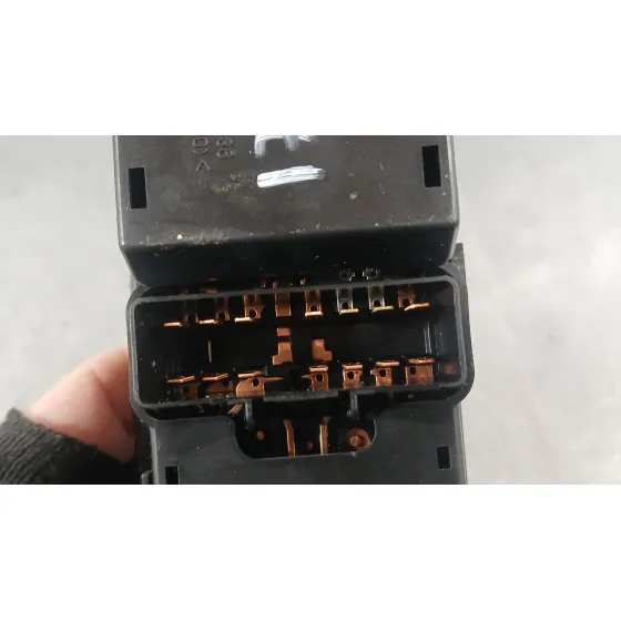 Mando Elevalunas Delantero Izquierdo para Chevrolet Captiva (C100, C140)