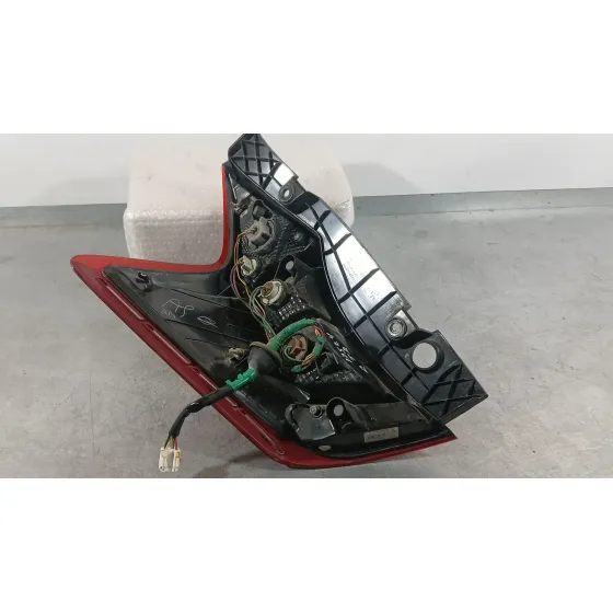 Piloto Trasero Derecho para Nissan Note (E12)