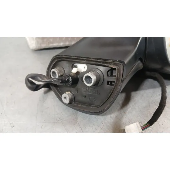 Retrovisor Derecho para Nissan Note (E12)