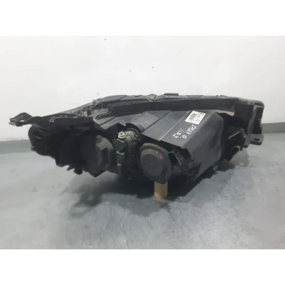 Faro Izquierdo para Citroën C-Elysee (Dd_)