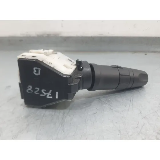 Mando Luces para Nissan Note (E12)