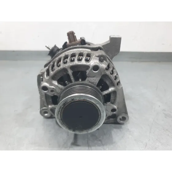 Alternador para Toyota Auris (_E18_)