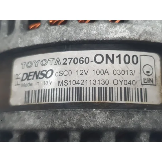 Alternador para Toyota Auris (_E18_)