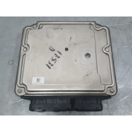 Centralita Motor Uce para Toyota Auris (_E18_)