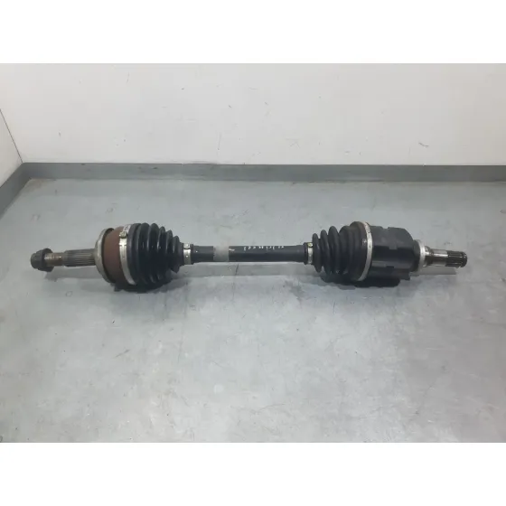 Transmision Delantera Izquierda para Toyota Auris (_E18_)