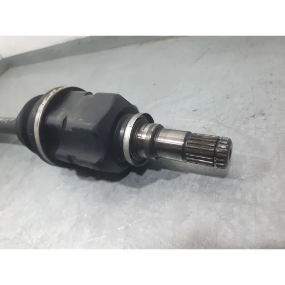 Transmision Delantera Izquierda para Toyota Auris (_E18_)