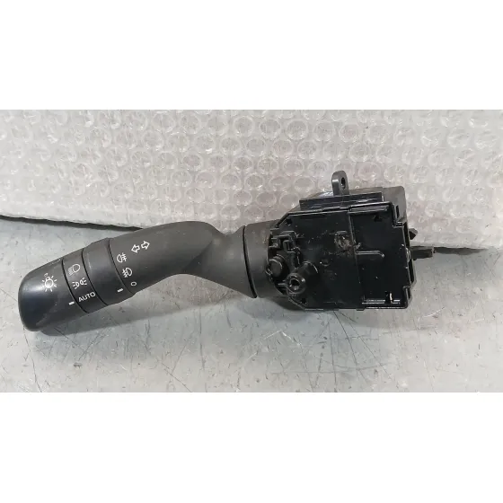 Mando Luces para Toyota Corolla Ranchera Familiar (_E21_)