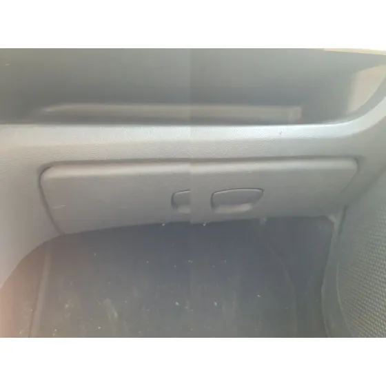 Guantera para Dacia Lodgy (Js_)