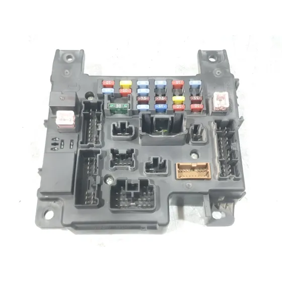 Caja Reles / Fusibles para Mitsubishi Outlander Ii (Cw_W)