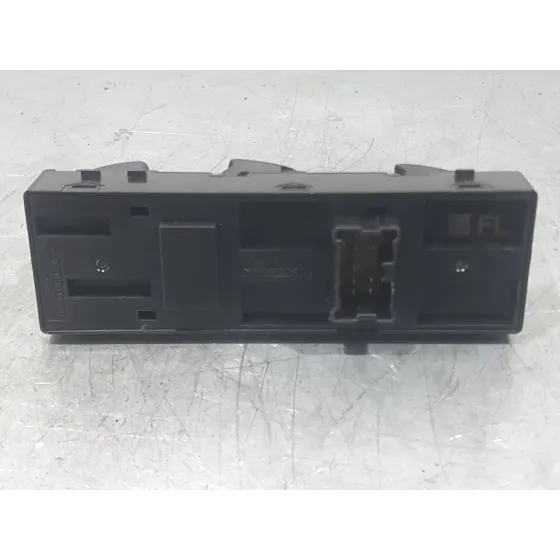 Mando Elevalunas Delantero Izquierdo para Nissan Qashqai Ii (J11, J11_)