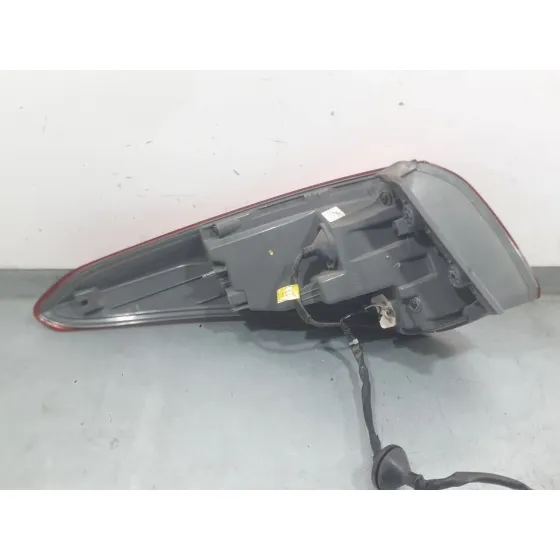 Piloto Trasero Derecho Exterior para Hyundai I40 I (Vf)