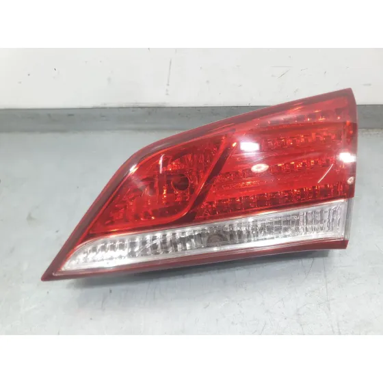 Piloto Trasero Derecho Interior para Hyundai I40 I (Vf)