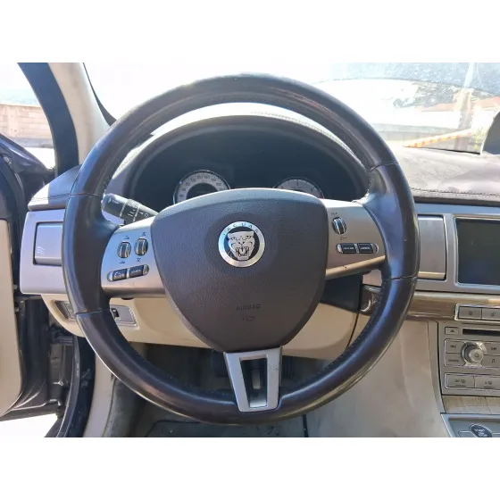 Volante para Jaguar Xf I (X250)