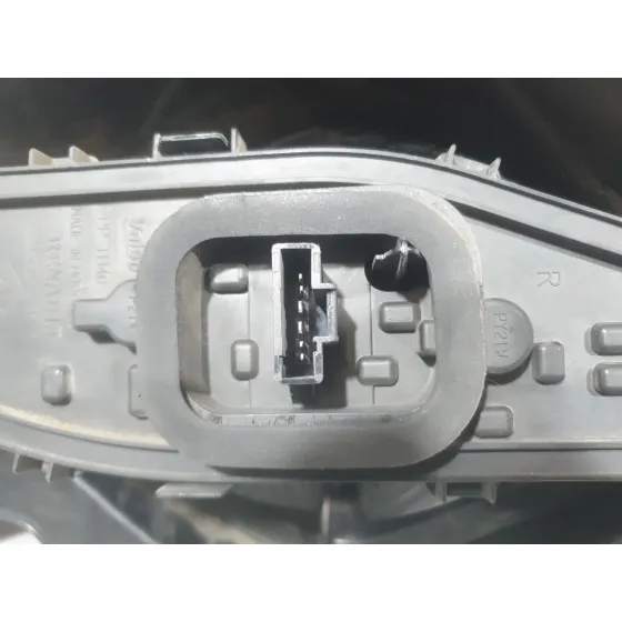 Piloto Trasero Derecho para Dacia Lodgy (Js_)