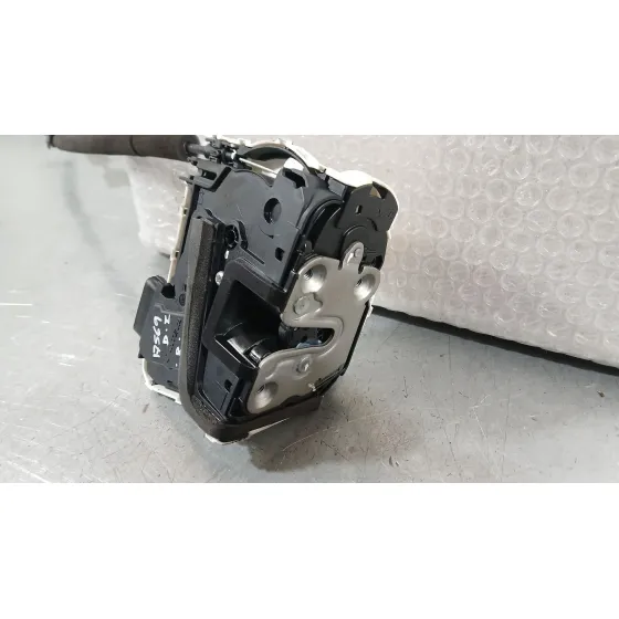 Cerradura Puerta Delantera Izquierda para Mg Mg 3 (5Lfp)