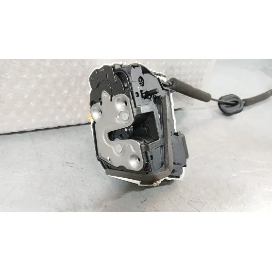 Cerradura Puerta Trasera Derecha para Mg Mg 3 (5Lfp)