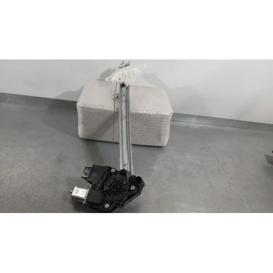 Elevalunas Delantero Izquierdo para Hyundai I20 Iii (Bc3, Bi3)