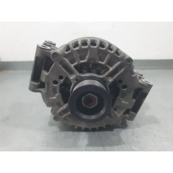 Alternador para Mercedes-Benz Clase E (W211)