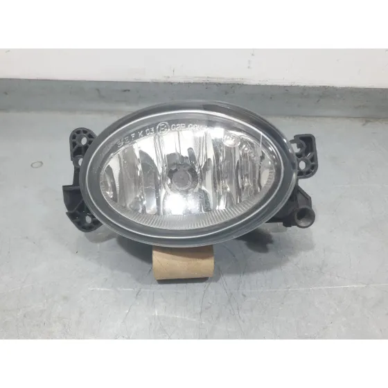 Faro Antiniebla Derecho para Mercedes-Benz Clase E (W211)