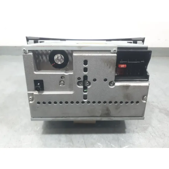 Sistema Audio / Radio para Mercedes-Benz Clase E (W211)