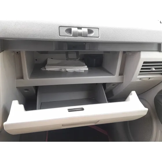 Guantera para Dodge Caliber
