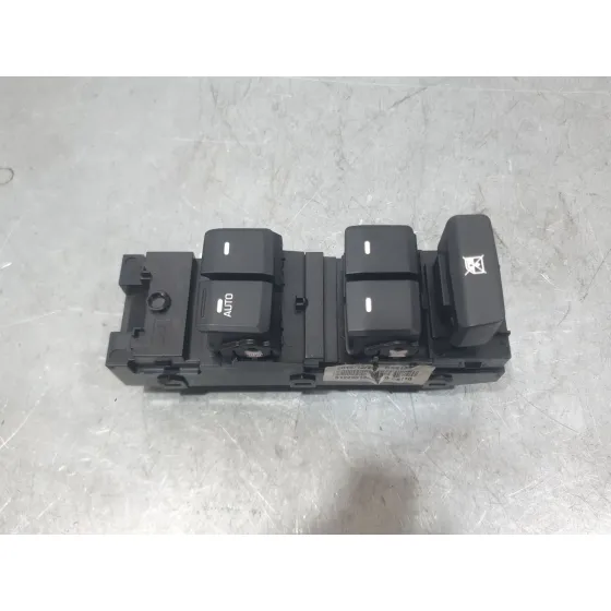 Mando Elevalunas Delantero Izquierdo para Hyundai I20 Ii (Gb, Ib)