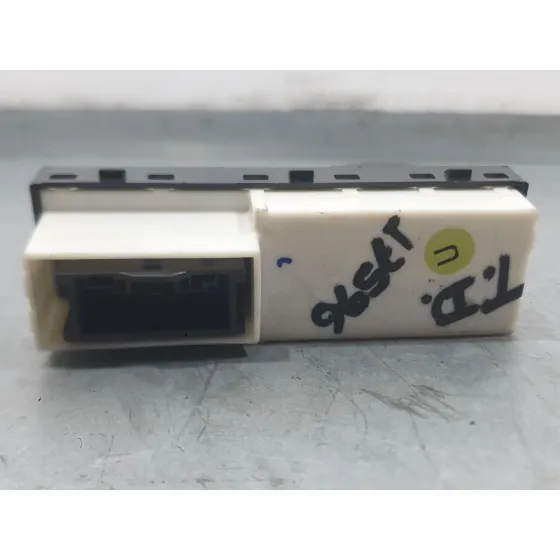 Mando Elevalunas Trasero Derecho para Fiat Tipo Station Wagon (356_, 357_)