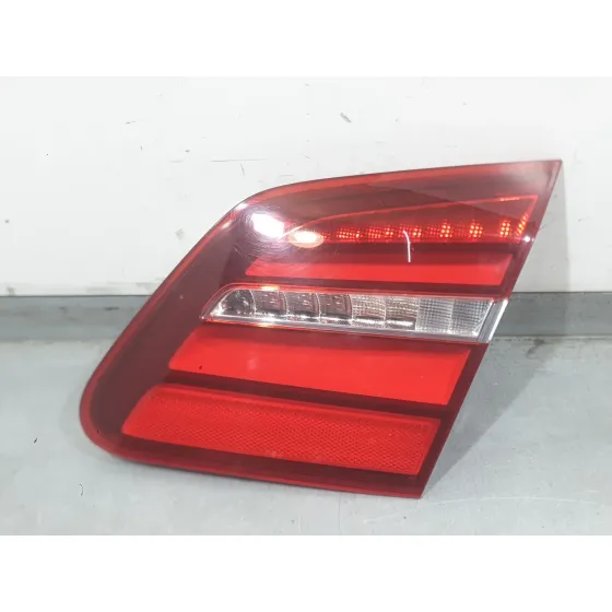 Piloto Trasero Derecho Interior para Mercedes-Benz Clase B Sports Tourer (W246, W242)