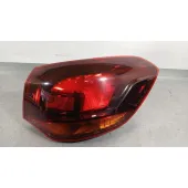 Piloto Trasero Derecho Exterior para Opel Astra J Sports Tourer (P10)