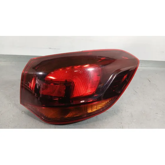Piloto Trasero Derecho Exterior para Opel Astra J Sports Tourer (P10)