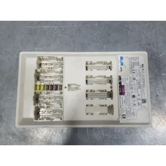 Caja Reles / Fusibles para Bmw 1 (F40)