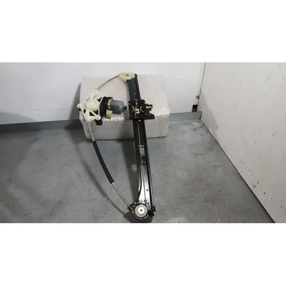 Elevalunas Trasero Izquierdo para Porsche Macan (95B)