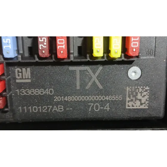 Caja Reles / Fusibles para Opel Astra J Sedan