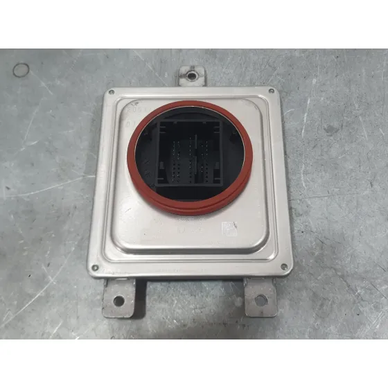 Centralita Faro para Bmw 1 (F40)