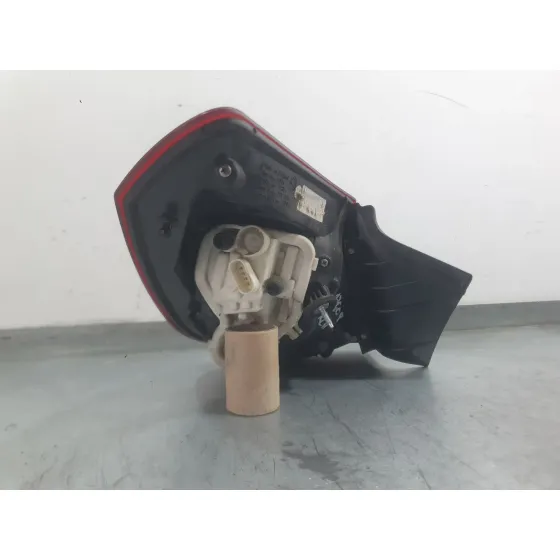 Piloto Trasero Derecho Exterior para Opel Astra J (P10)