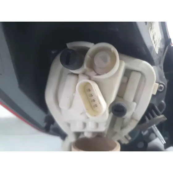 Piloto Trasero Derecho Exterior para Opel Astra J (P10)