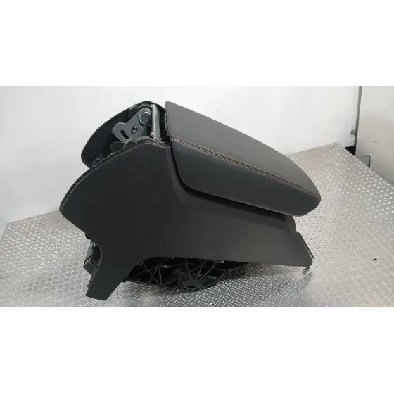 Apoyabrazos Central para Cupra Formentor (Kmp)