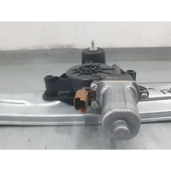 Elevalunas Trasero Derecho para Dacia Sandero Iii