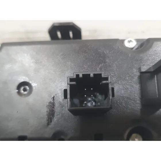 Mando Climatizador para Opel Corsa F (P2Jo)