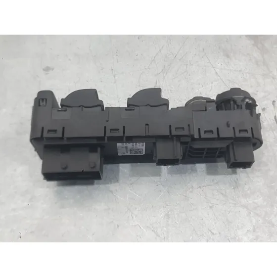 Mando Elevalunas Delantero Izquierdo para Opel Corsa F (P2Jo)