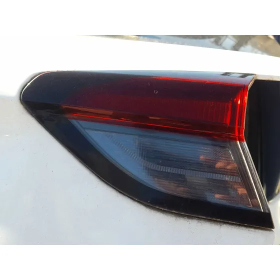 Piloto Trasero Derecho Interior para Opel Corsa F (P2Jo)