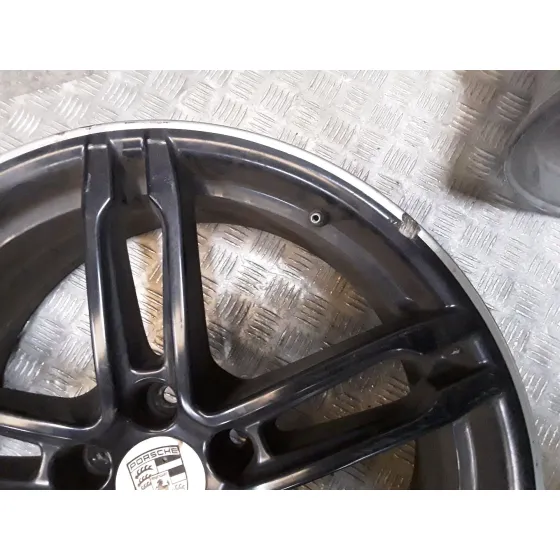 Llanta Aluminio para Porsche Macan (95B)