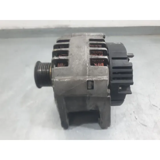 Alternador para Nissan Primera Hatchback (P12)