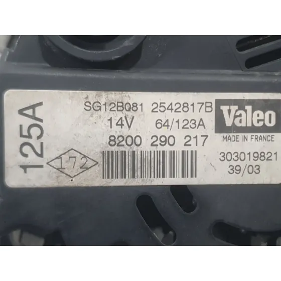 Alternador para Nissan Primera Hatchback (P12)
