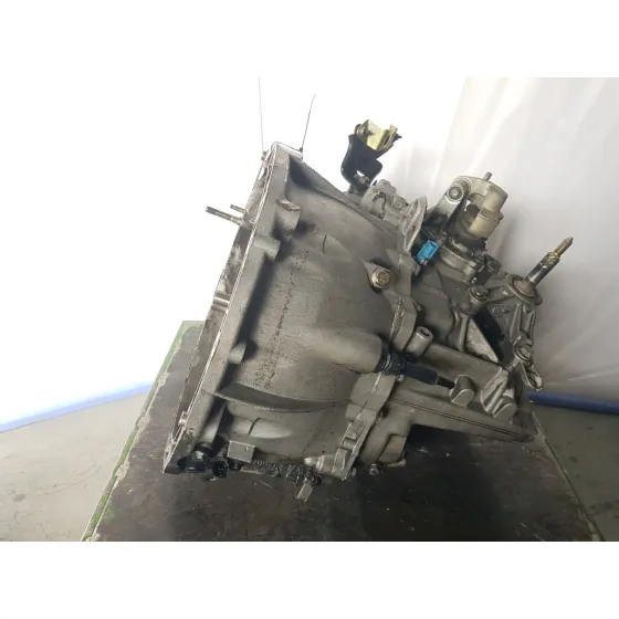 Caja Cambios para Nissan Primera Hatchback (P12)