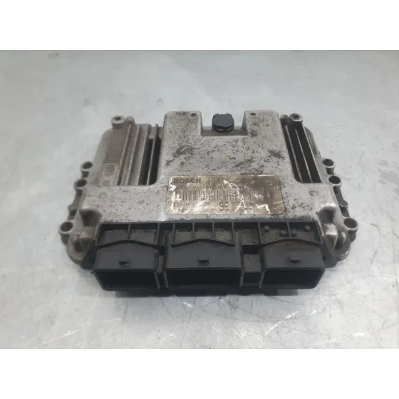 Centralita Motor Uce para Nissan Primera Hatchback (P12)