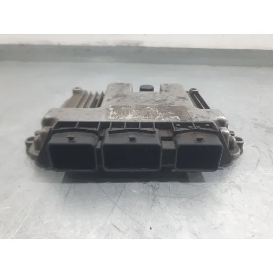 Centralita Motor Uce para Nissan Primera Hatchback (P12)