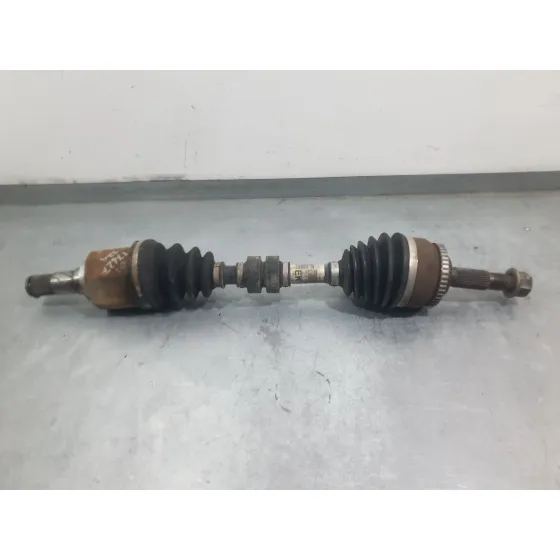 Transmision Delantera Izquierda para Nissan Primera Hatchback (P12)